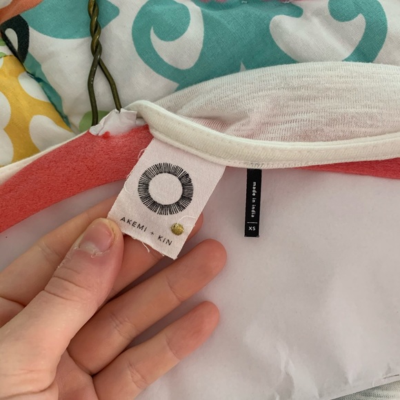 Embroidered Top - Picture 4 of 5